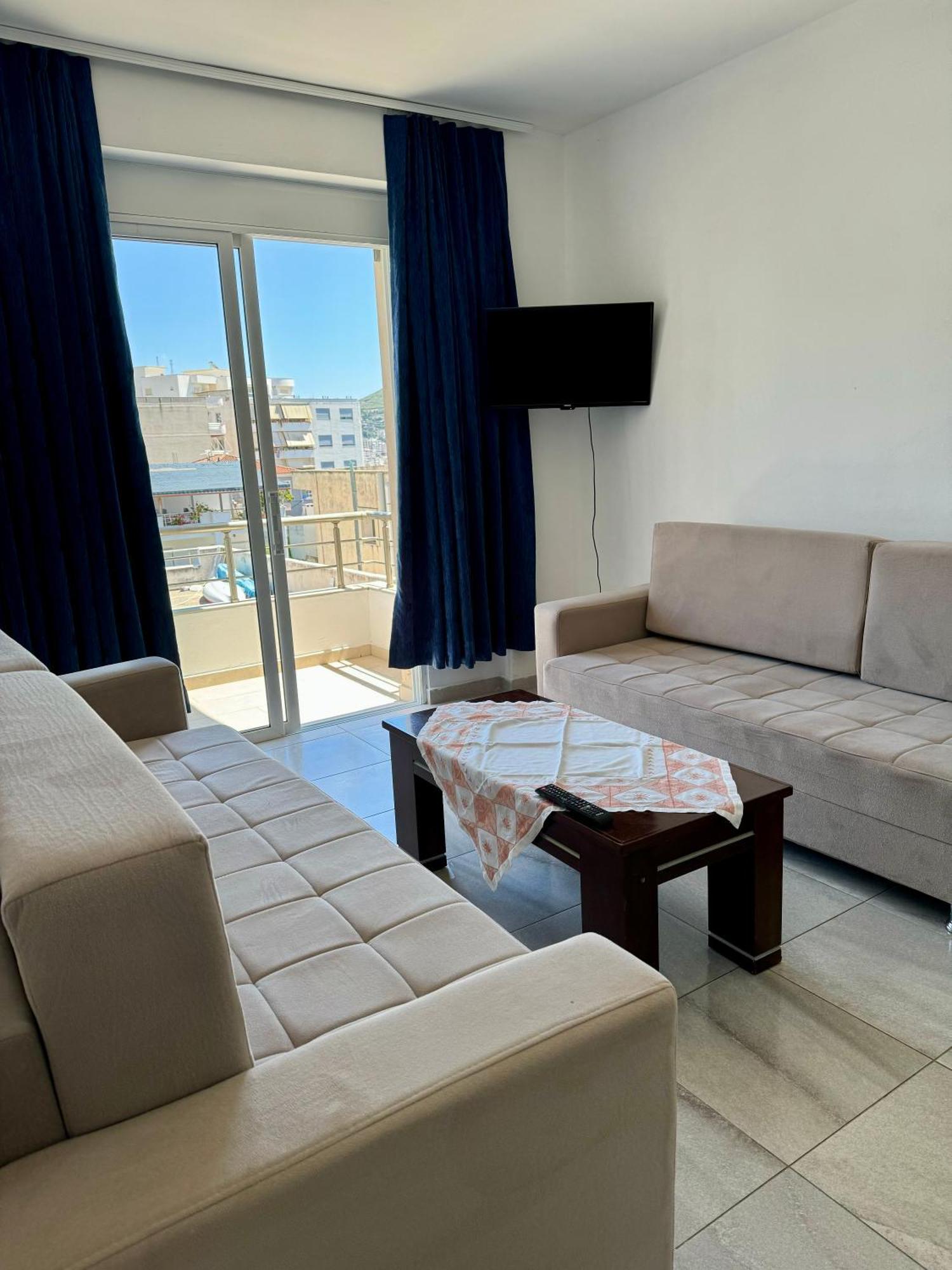 L.T. Noy'S Apartment Sarandë Exterior foto