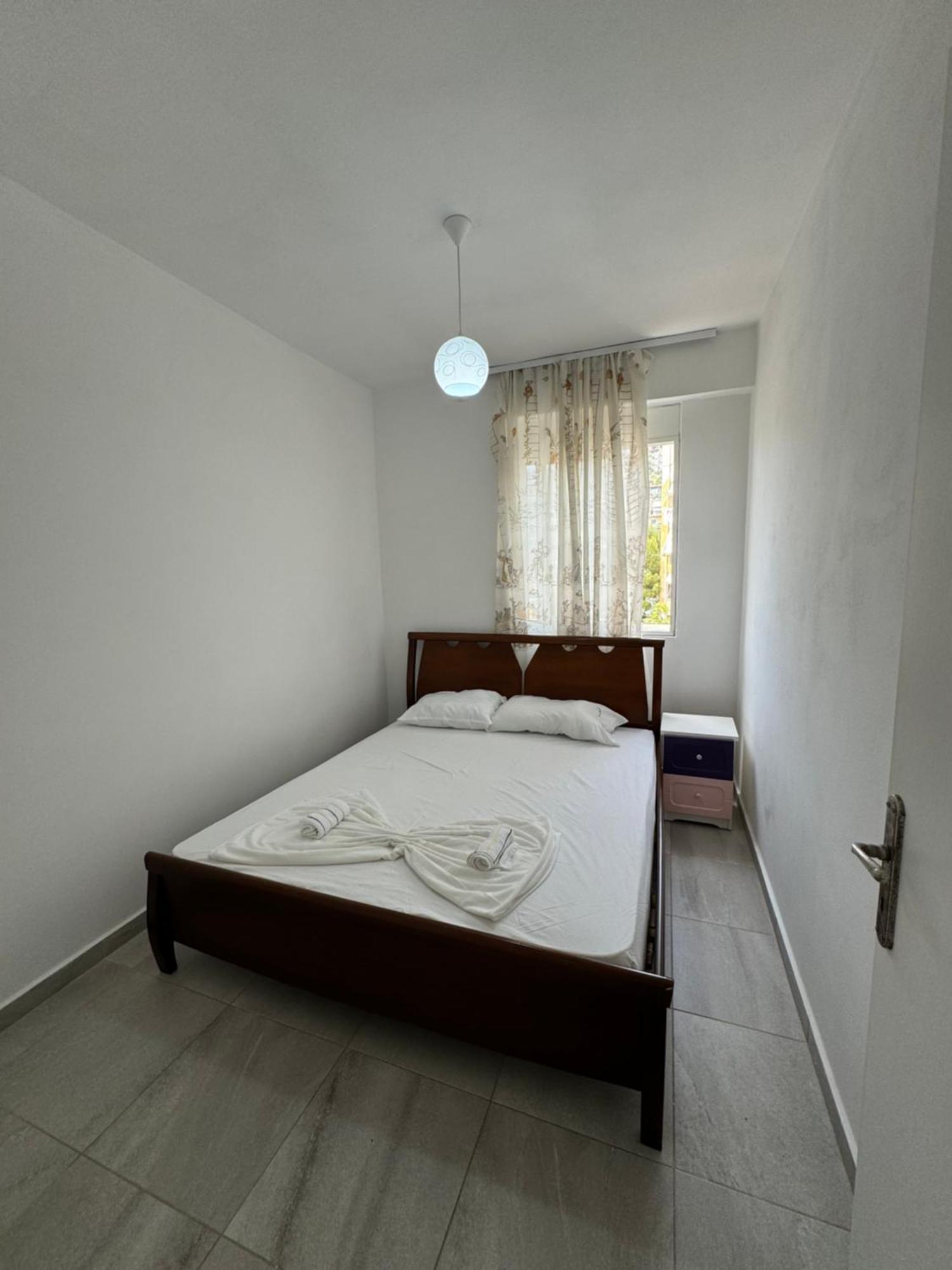 L.T. Noy'S Apartment Sarandë Exterior foto