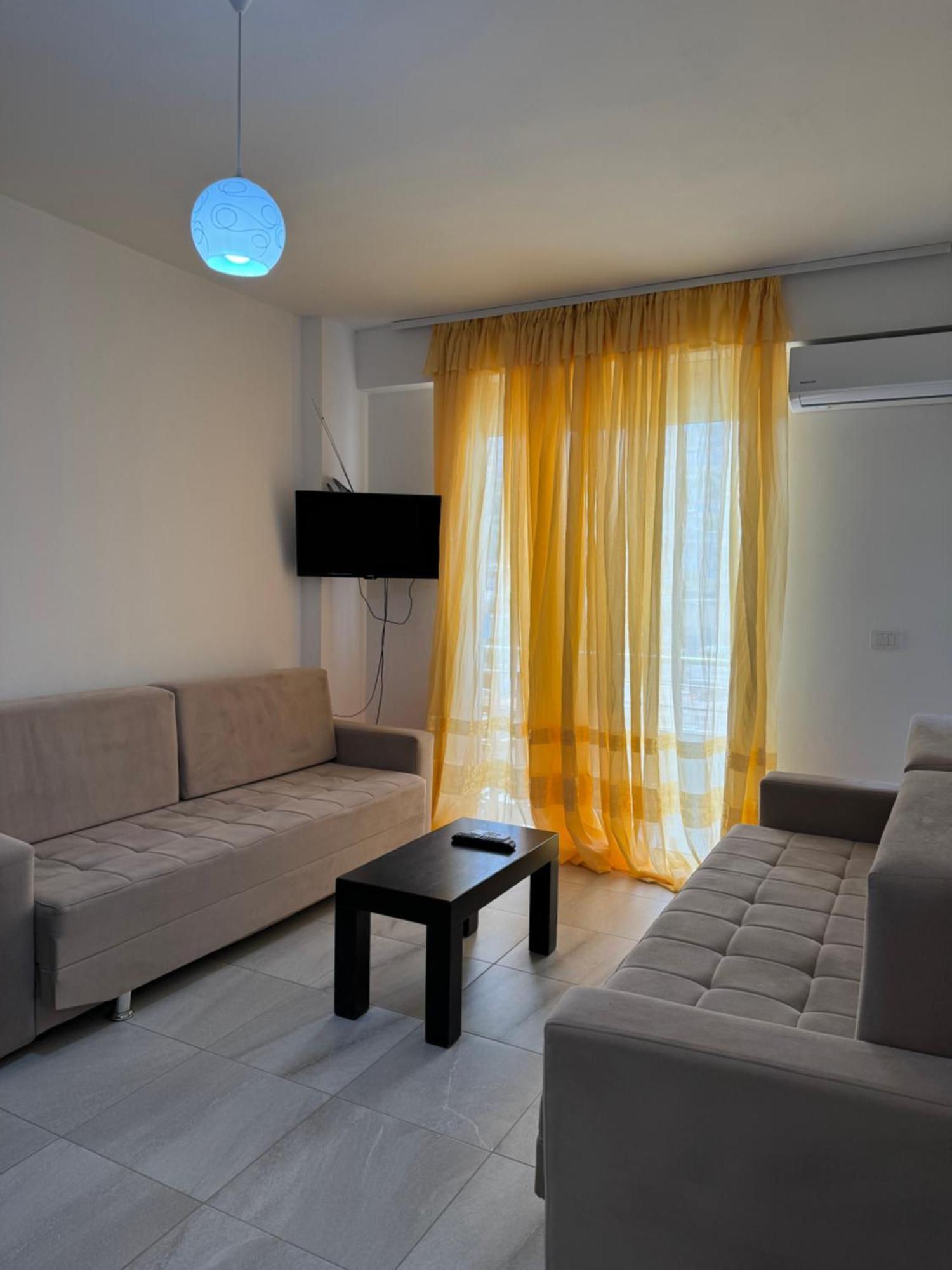 L.T. Noy'S Apartment Sarandë Exterior foto